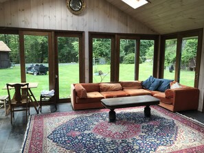Fireplace - Secluded House at trailhead to Minnewaska State Park (Wallkill)