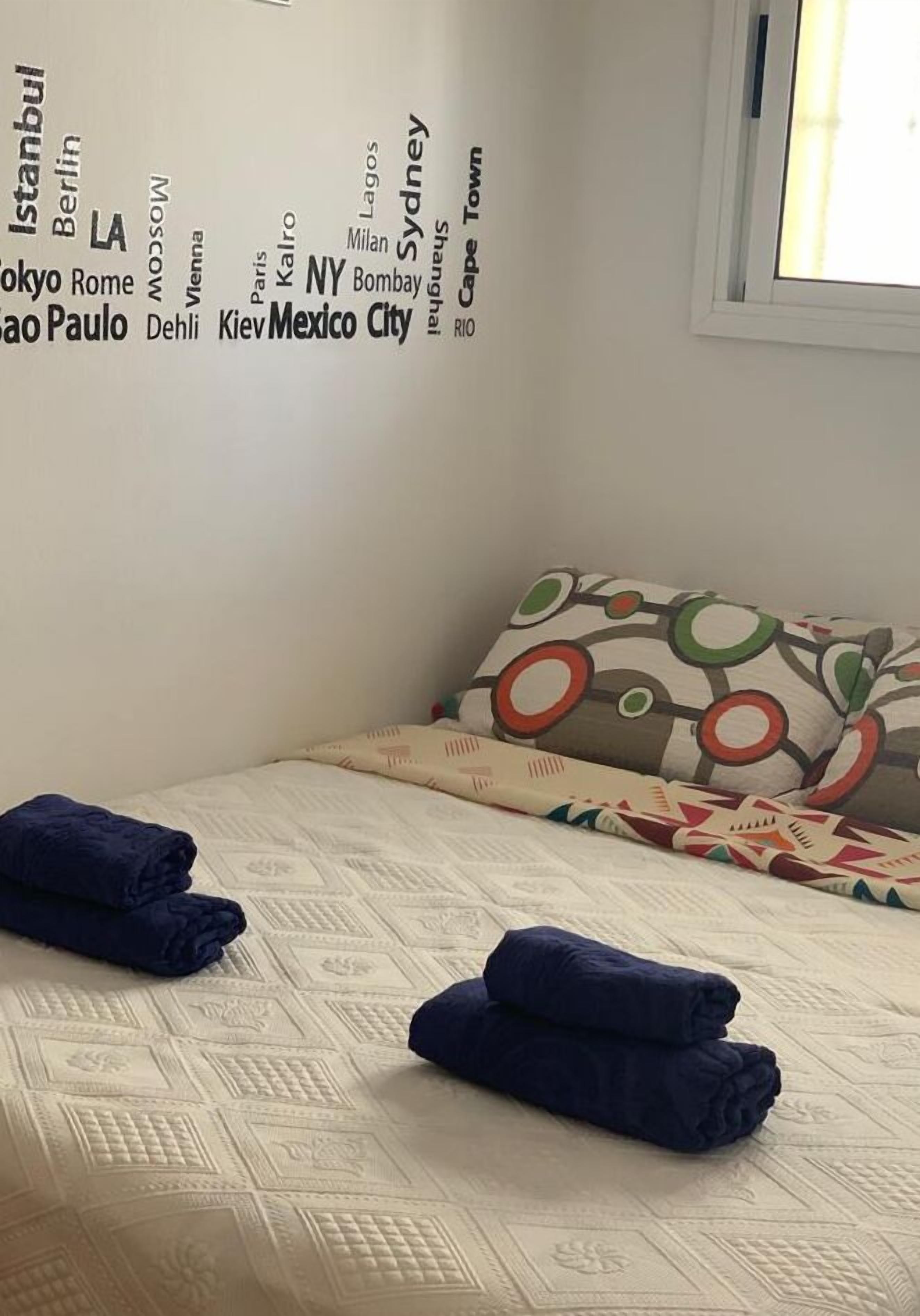 2 bedrooms, iron/ironing board, WiFi (free), bed sheets