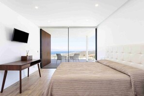 5 bedrooms, iron/ironing board, travel cot, WiFi - "New Home Costa Adeje, Luxurious Private Villa" (Costa Adeje)