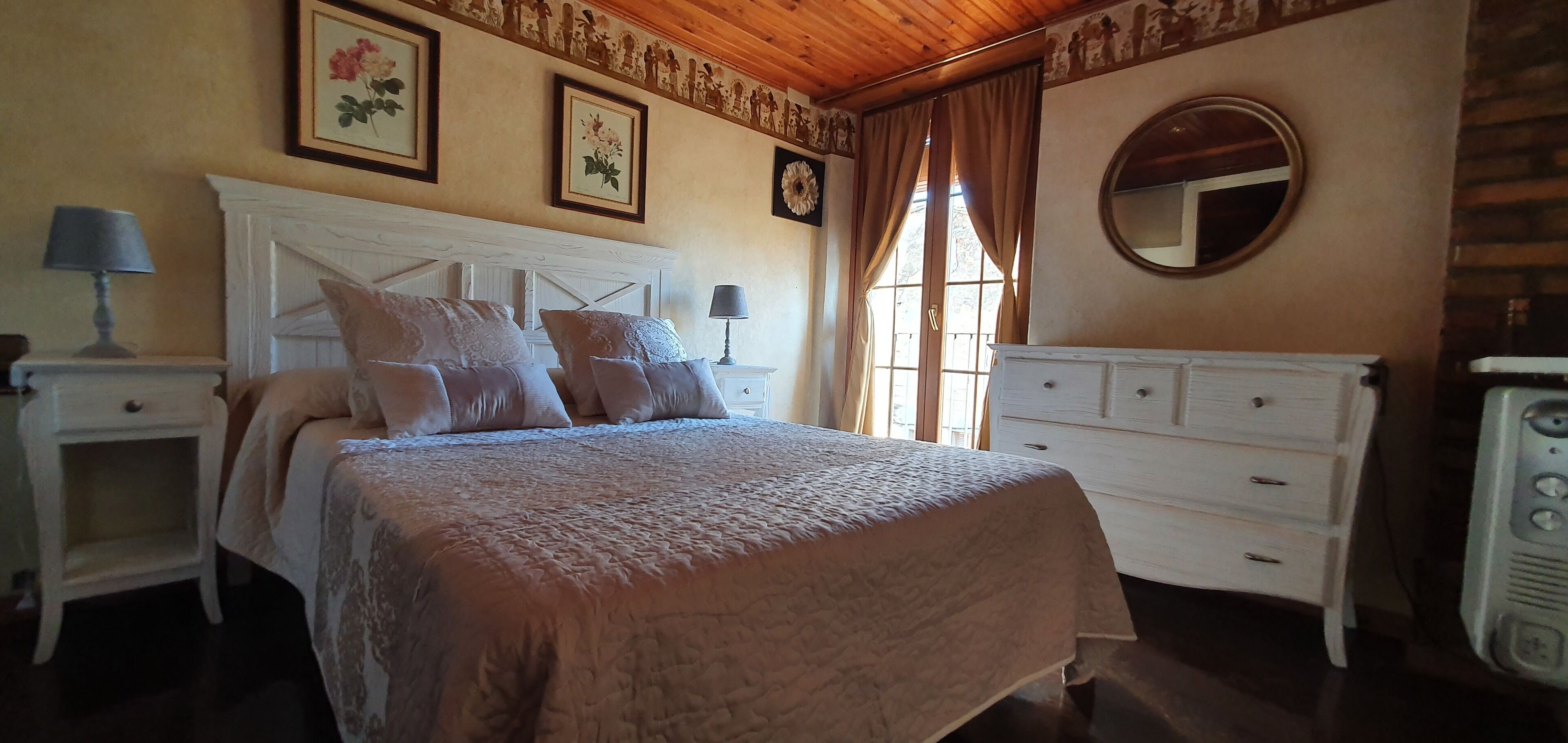 7 bedrooms, iron/ironing board, free WiFi, bed sheets