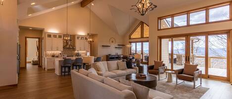 Fernseher, Kamin, Videospiele