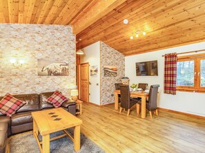 Interior - 2 bedroom accommodation in Torlundy, near Fort William (Torlundy, near Fort William)