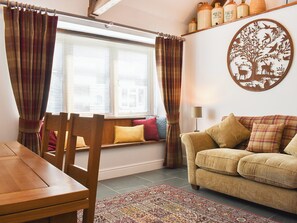 Living area - 2 bedroom accommodation in Lovington, near Somerton (Lovington, near Somerton)