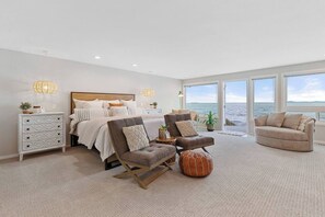 3 chambres, bureau, fer et planche à repasser, lit parapluie