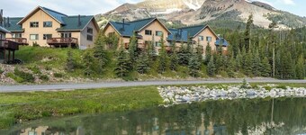 Ski in/Ski out Beautiful 3BR/3BA at Big Sky Resort