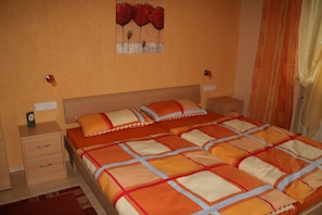 1 chambre, fer et planche à repasser, Wi-Fi, draps fournis