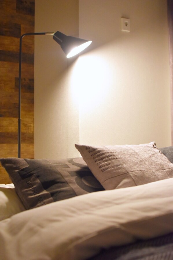 1 chambre, bureau, fer et planche à repasser, Wi-Fi gratuit