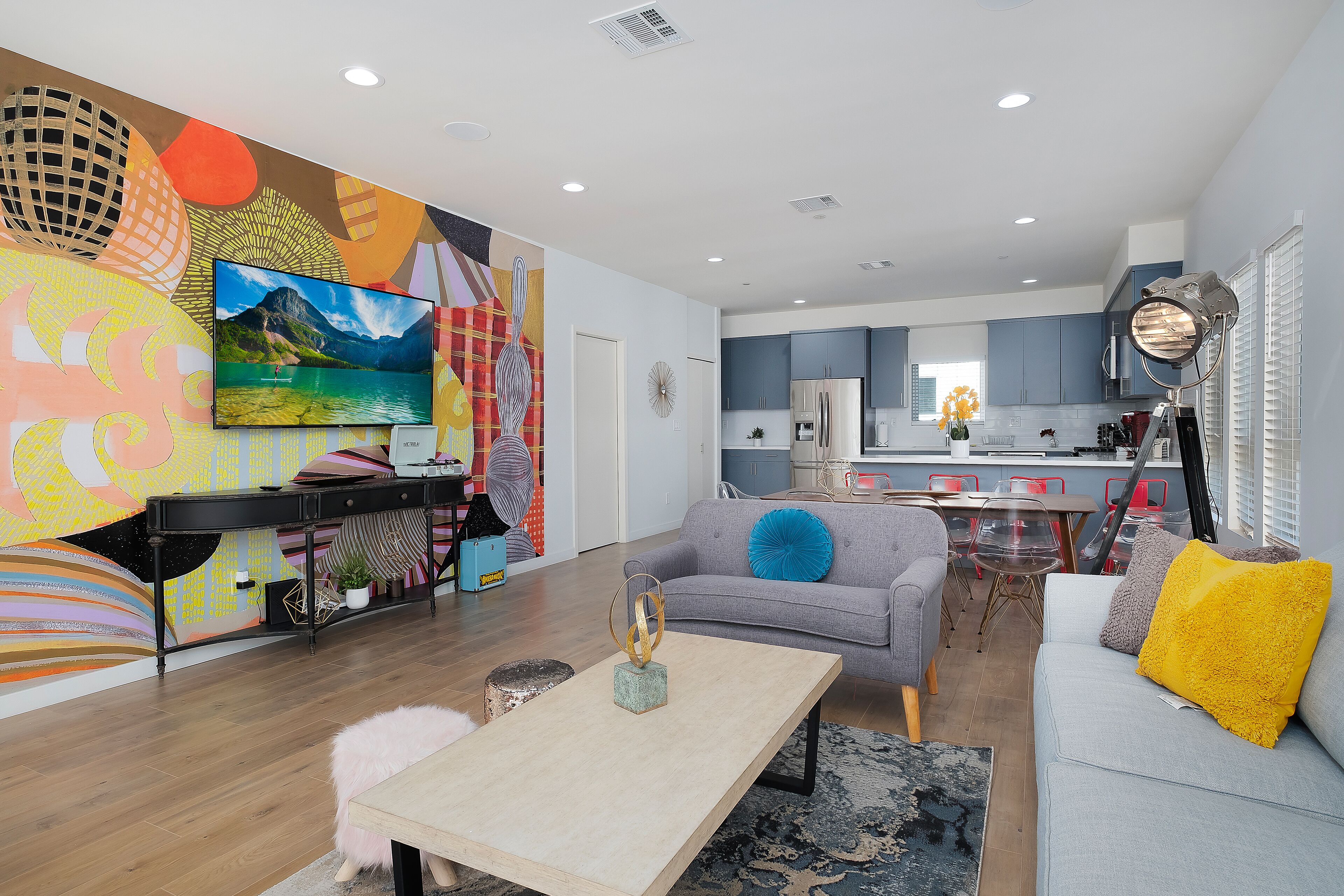 Smart TV, streaming services