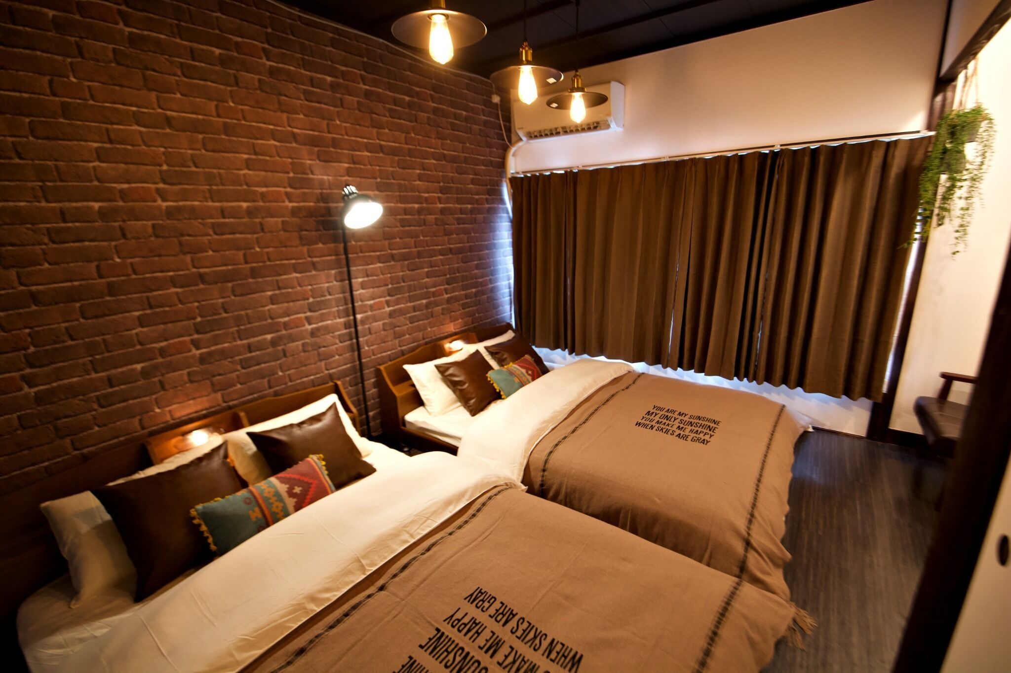 2 camere, ferro/asse da stiro, Wi-Fi gratuito