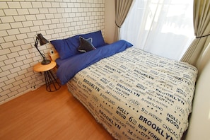 3 bedrooms, desk, iron/ironing board, free WiFi