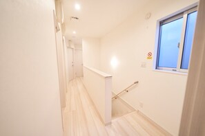 Interior - Newly built house 5 bedrooms 100 square meters - FINOA Residential Suite IKEBUKURO 5BR Large Vaca / Toshima-ku Tokyo (Toshima-ku)