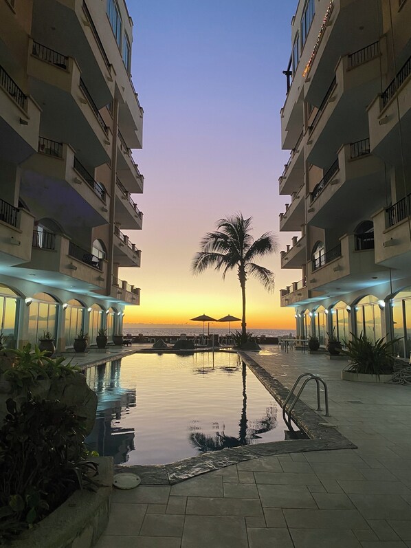 Outdoor pool, a heated pool