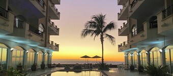 Resorto Condominio frente al mar directamente en el océano - Vista marina