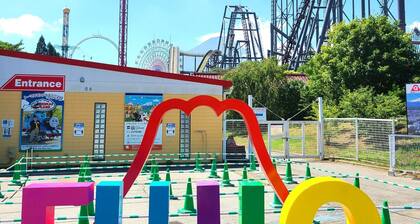 With more than 300 comics Twin room double bed / Minamitsuru-gun Yamanashi