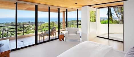 7 bedrooms, in-room safe, desk, iron/ironing board