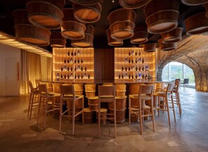 Bar (on property) - Lake View Double Half Board A trip to enjoy the / Abuta-gun Hokkaidō (Abuta-gun)