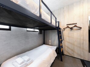 1 habitación, escritorio, wifi gratis y ropa de cama 