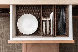 Fridge, microwave, stovetop, cookware/dishes/utensils