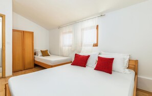 1 chambre, Wi-Fi gratuit, draps fournis
