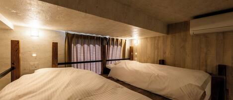 1 bedroom, desk, free WiFi, bed sheets