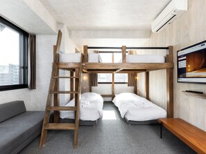 1 bedroom, desk, free WiFi, bed sheets