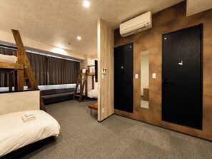 1 bedroom, desk, free WiFi, bed sheets