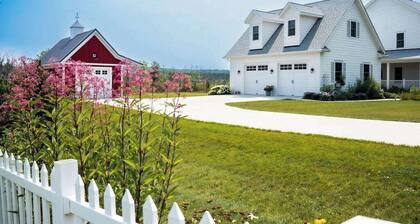Studio near Kettle Moraine Forest-hikers paradise!
