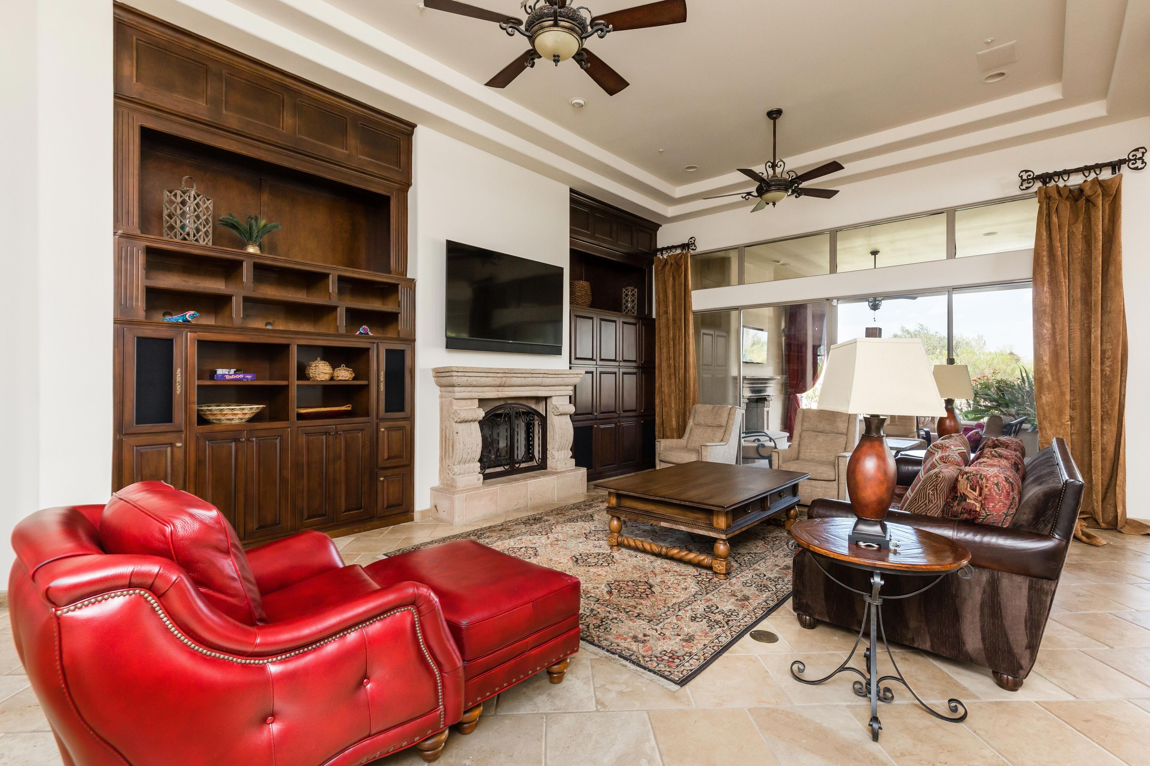 Tropical Resort Ambience - Hawaiian-Style Pool