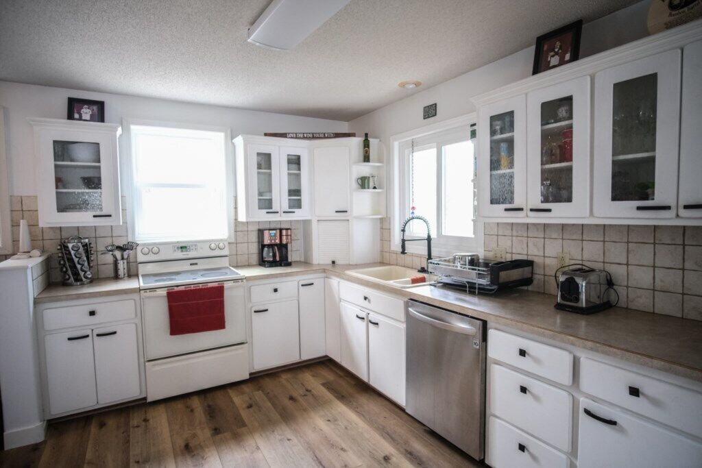 Barbara Beach on Lake Sallie