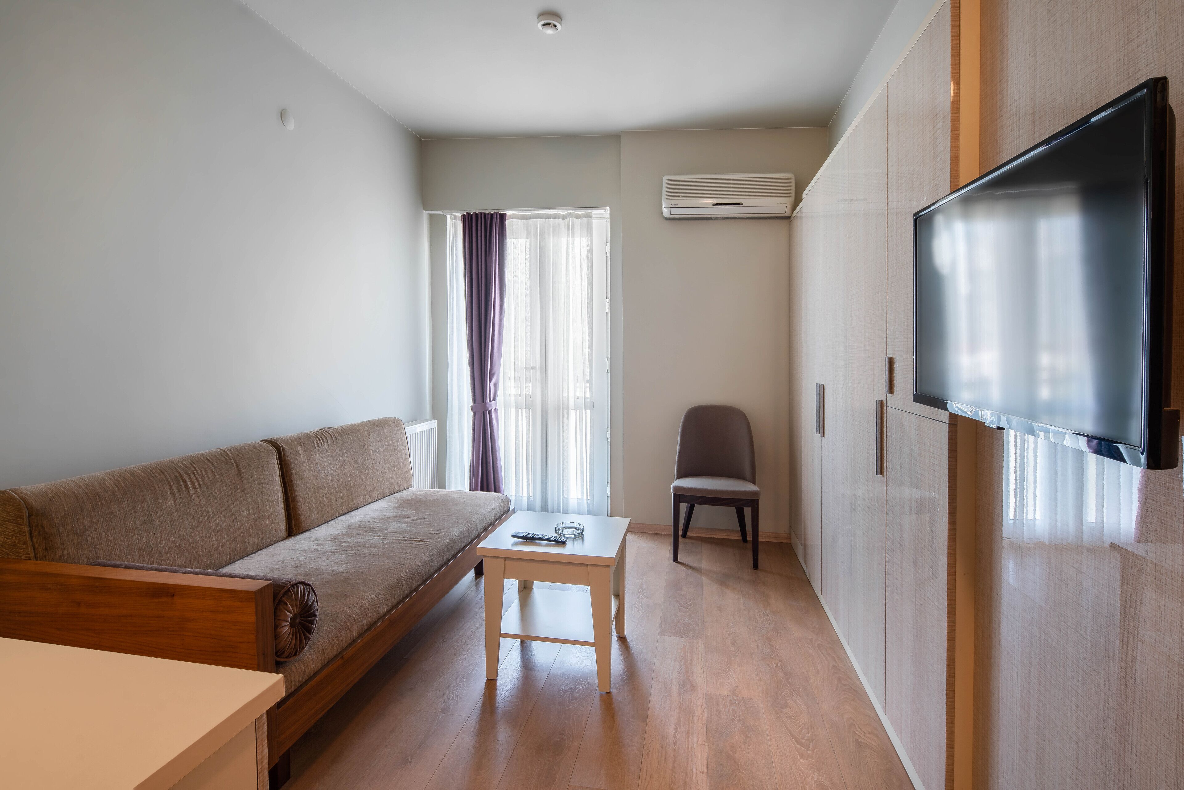 family room, connecting rooms | living room | lcd tv