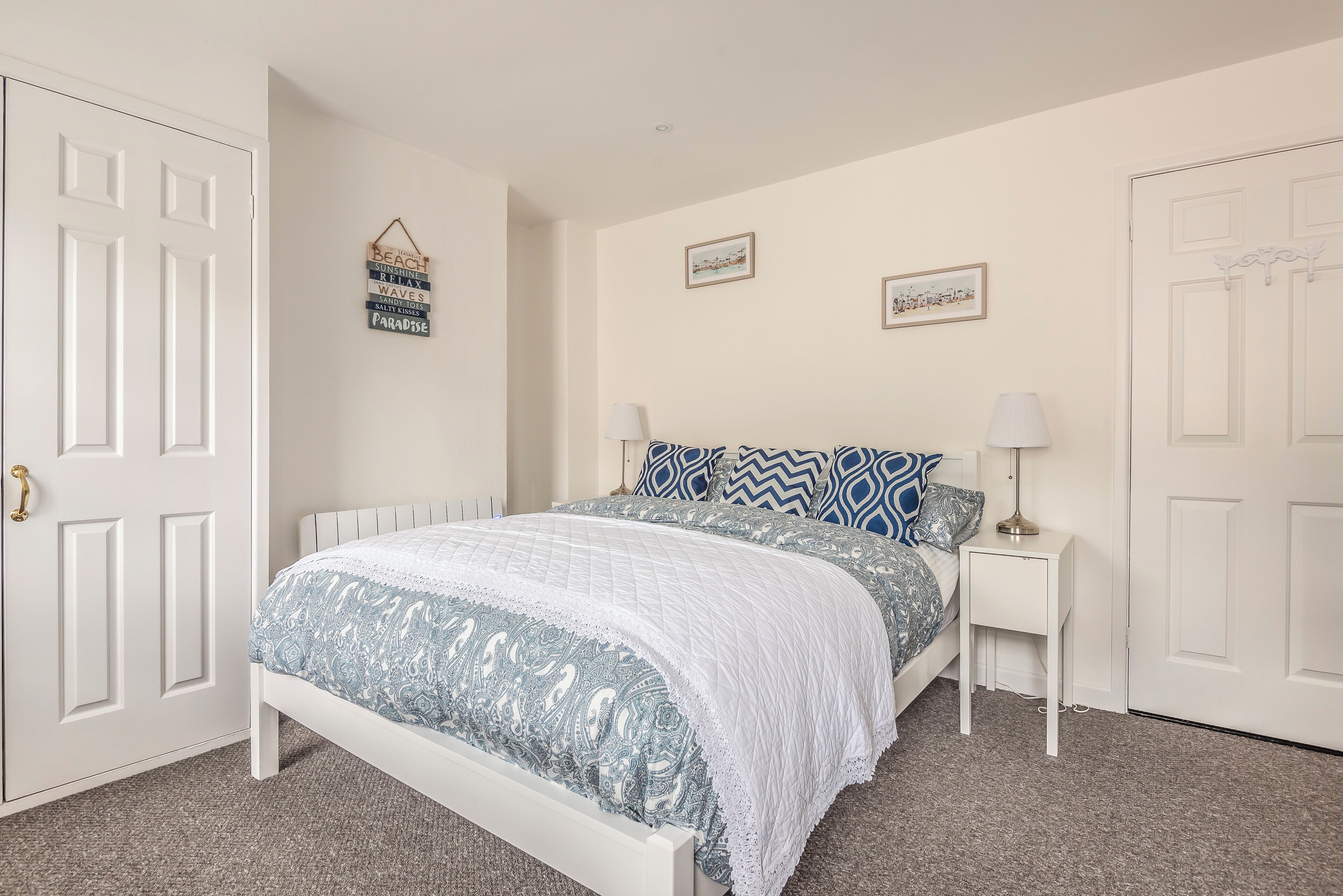 2 chambres, fer et planche à repasser, Wi-Fi gratuit, draps fournis