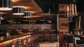 Bar (in der Unterkunft)