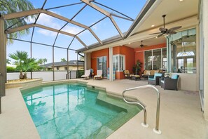 Pool - Location! Walk to Beach & Dining/Shopping Hotspots; Large Lanai w/Saltwater Pool ~WiFi & Beach Gear (Marco Island)