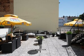 Outdoor dining - Double room - Hotel Europa in Görlitz (Görlitz)