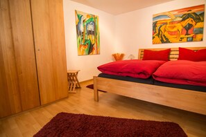 2 bedrooms, travel crib, WiFi, bed sheets - Ferienwohnung Rustika I - Rustika I (Schieder-Schwalenberg)