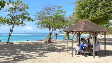 Sun loungers, beach towels