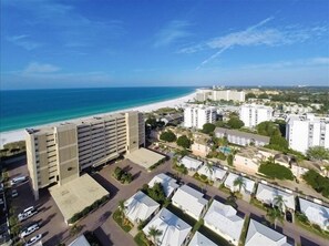 Unclassified image, 3 of 18, button