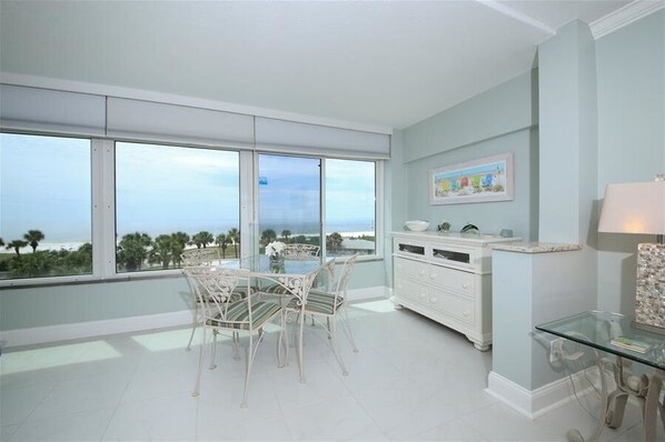 Unclassified image, 1 of 18, button