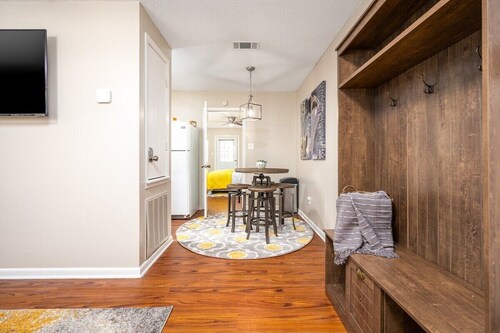 Nurse Ready• Wifi • Smart TV • Kitchen • Pets •W/D