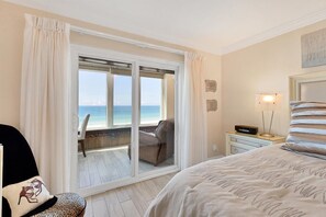 2 bedrooms, Internet - Horizons West #702 - Wowsome View of Crescent Beach! (Sarasota)