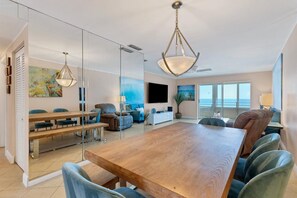 Interior - Horizons West #705 - Gulf of Mexico View - Crescent Beach-Front (Sarasota)