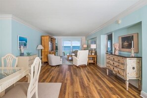 Imagen sin descripción, 5 de 25, botón