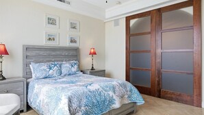 Room - Horizons West Unit #112 - A "Getaway with a Gulf View" (Sarasota)