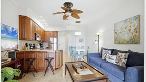 Living area - Horizons West Unit #112 - A "Getaway with a Gulf View" (Sarasota)