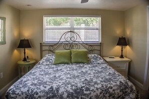2 chambres, fer et planche Ă repasser, Wi-Fi gratuit, draps fournis