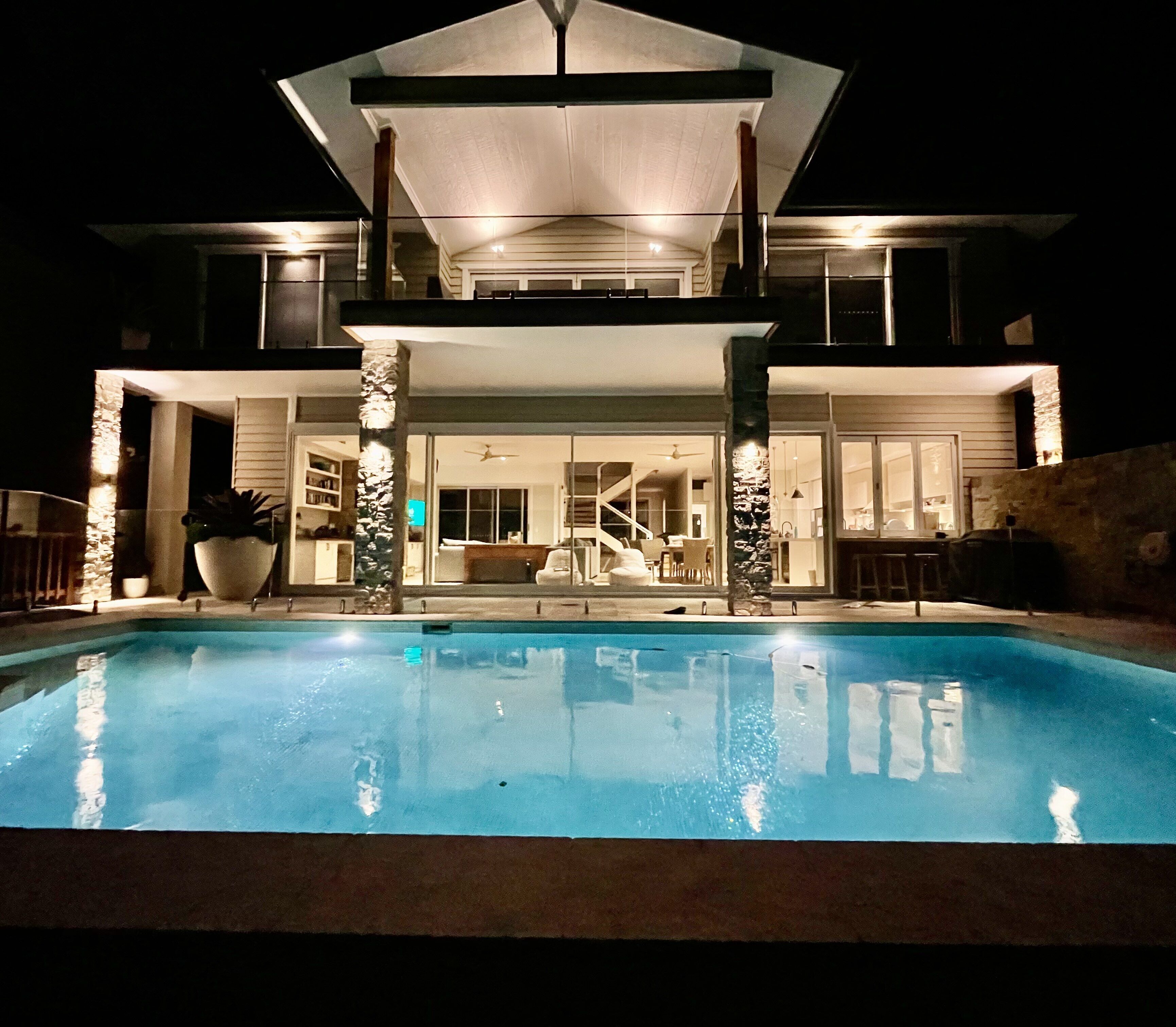 Luxury family resort style Palm Beach home  — image 9