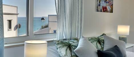 2 bedrooms, iron/ironing board, travel crib, free WiFi