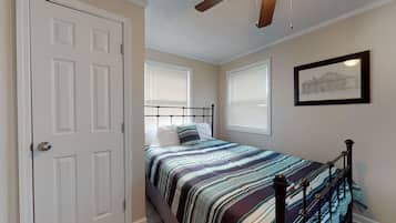 3 dormitorios, tabla de planchar con plancha, wifi gratis y ropa de cama