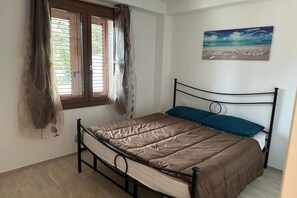 3 Schlafzimmer, Bügeleisen/Bügelbrett