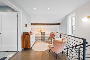 Interior - 4 Apartments, Downtown, Walk to Cincy Stadiums! (Covington)